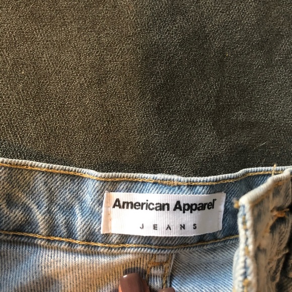 Rare American Apparel High Waisted/Mom shorts - Picture 2 of 3